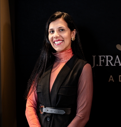 Dra. Raphaella Neman de Novaes