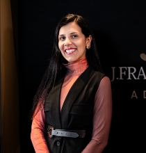 Dra. Raphaella Neman de Novaes